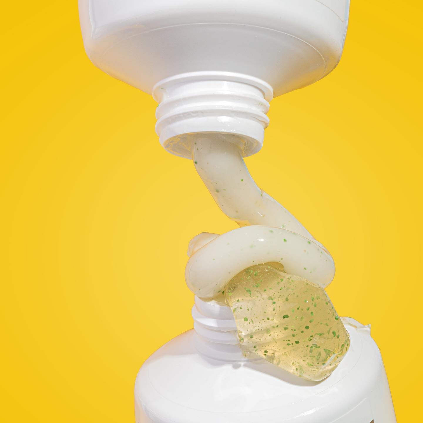 HYDRO EVOLUTION Enzymatyczny peeling gruszkowy do twarzy z lawą wulkaniczną 2w1