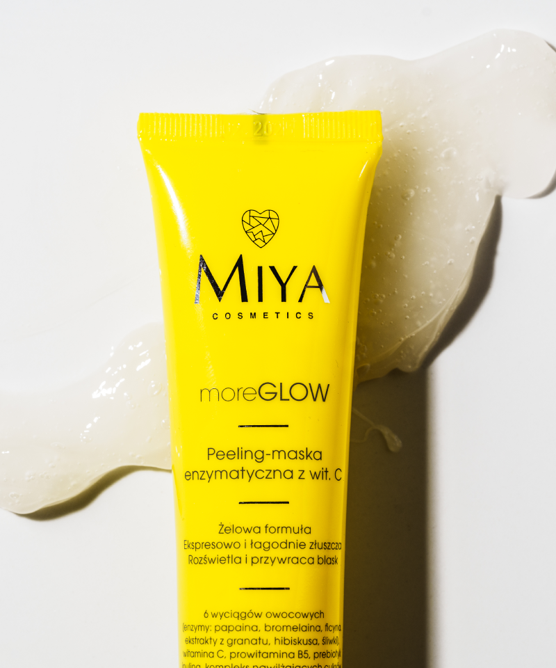 moreGLOW Peeling-maska enzymatyczna z witaminą C