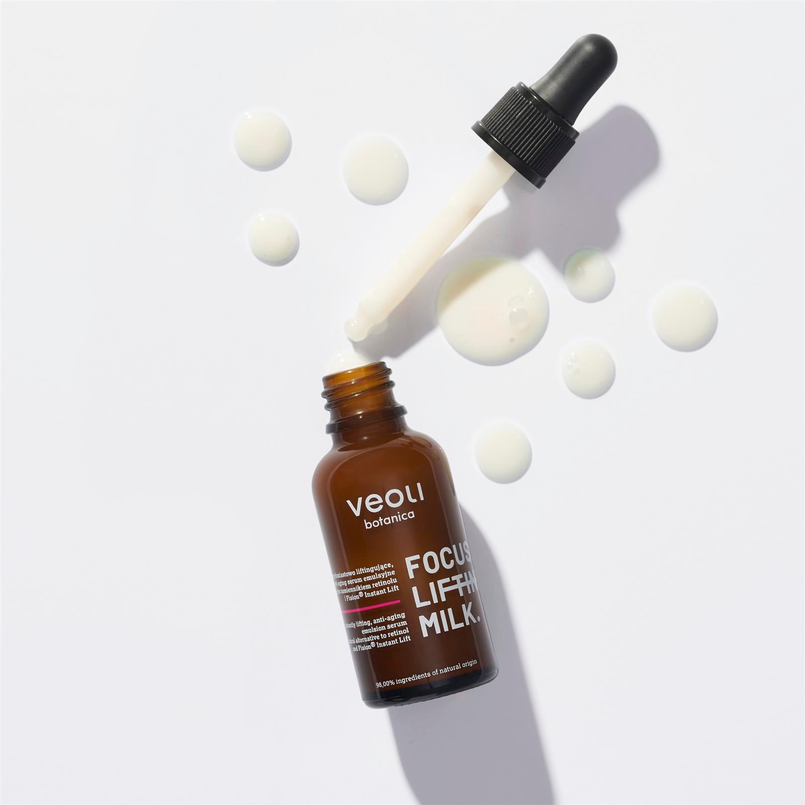 Natychmiastowo liftingujące, anti-aging serum emulsyjne z roślinnym zamiennikiem retinolu i Fision® Instant Lift FOCUS LIFTING MILK