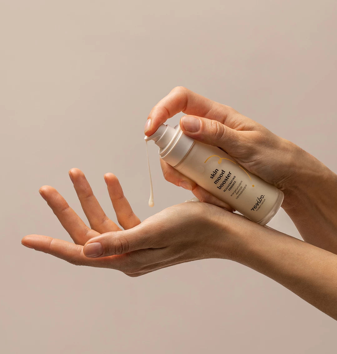 Skin Mood Booster energetyzująca esencja odmładzająca