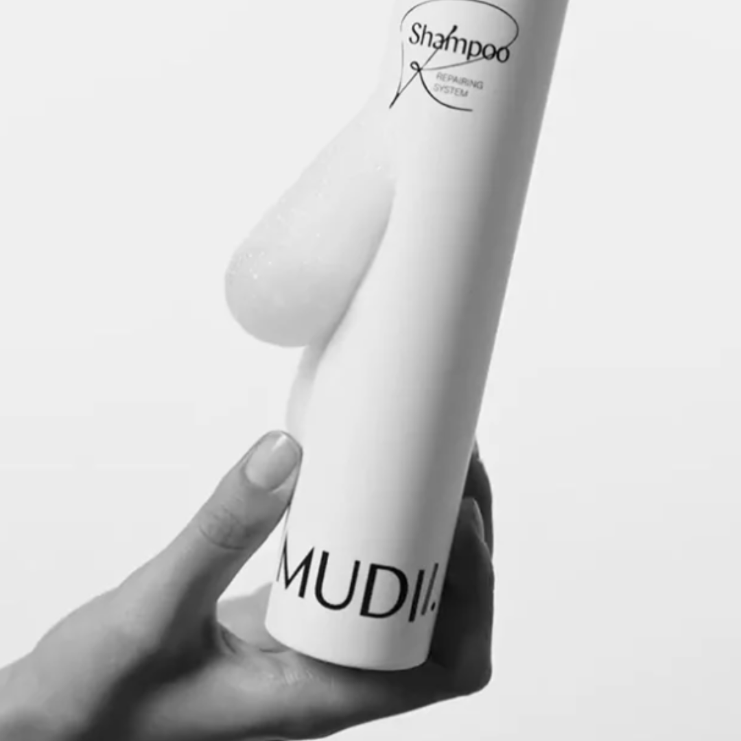 Szampon intensywnie regenerujący i odbudowujący włosy. 250 ml