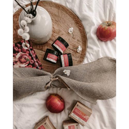 BEDAZZLED rozświetlający krem przeciwzmarszczkowy na noc