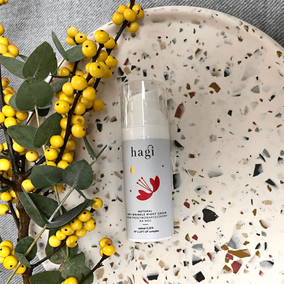 Przeciwzmarszczkowy krem z retinalem na noc