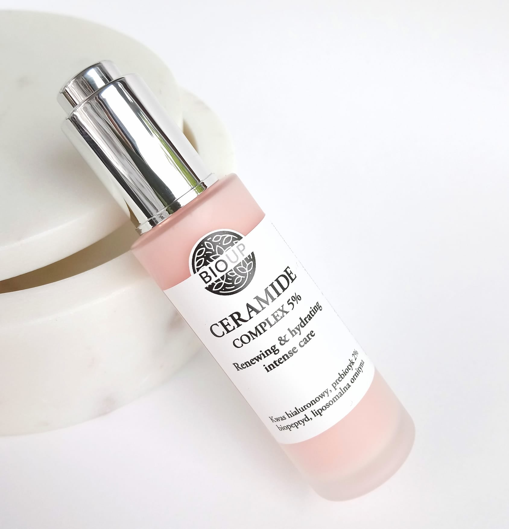 CERAMIDE Complex 5% Renewing & hydrating care