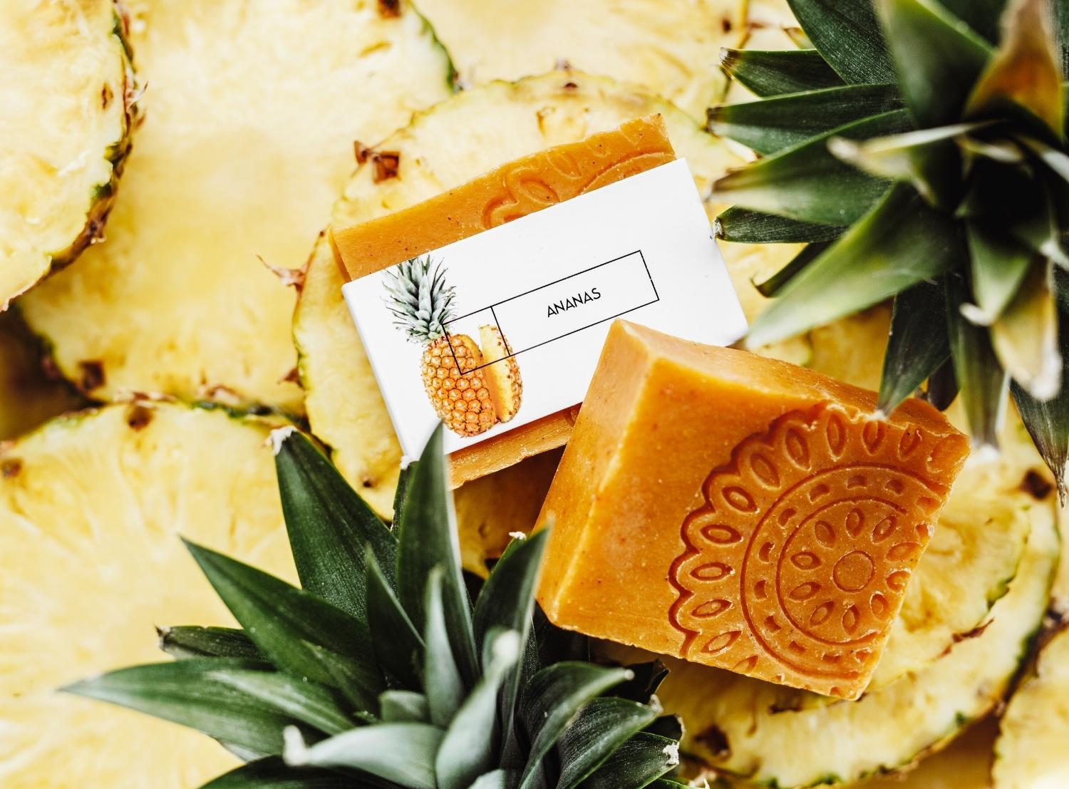 ANANAS - MYDŁO