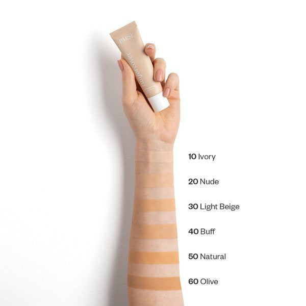 Długotrwały podkład kryjący Run for cover SPF10