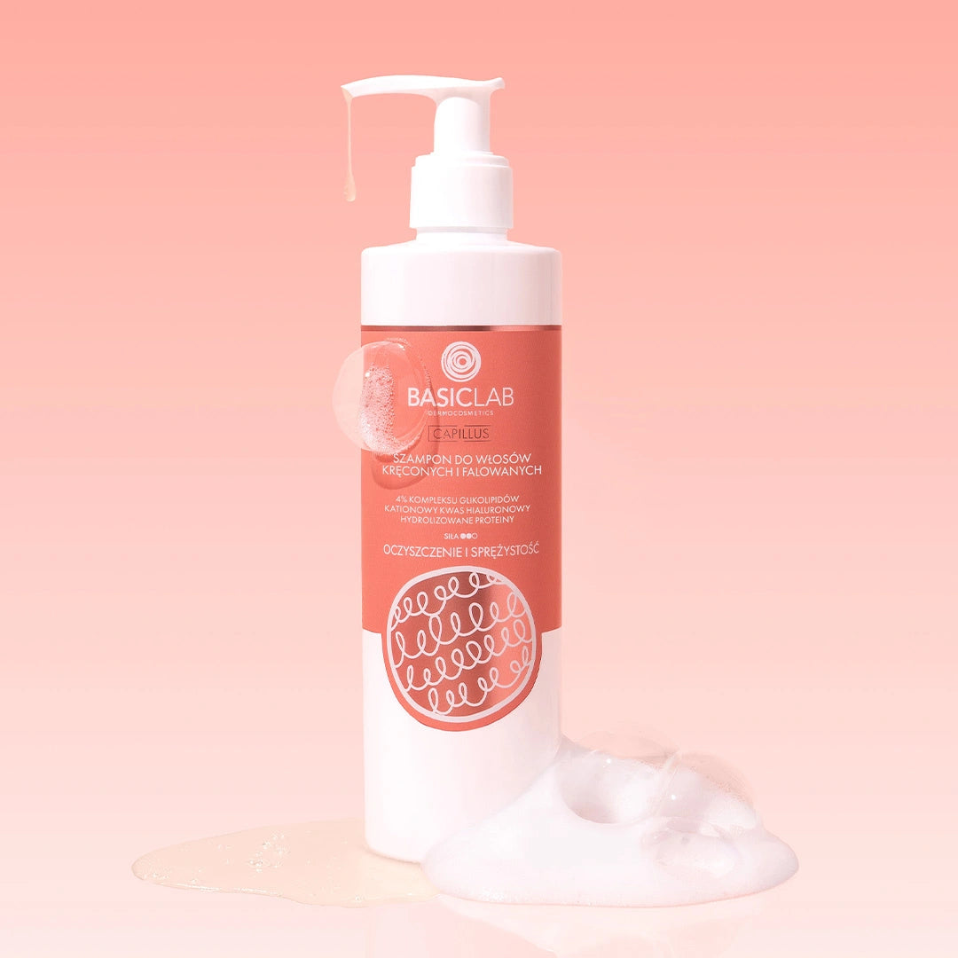 Capillus Szampon do włosów kręconych i falowanych 300 ml